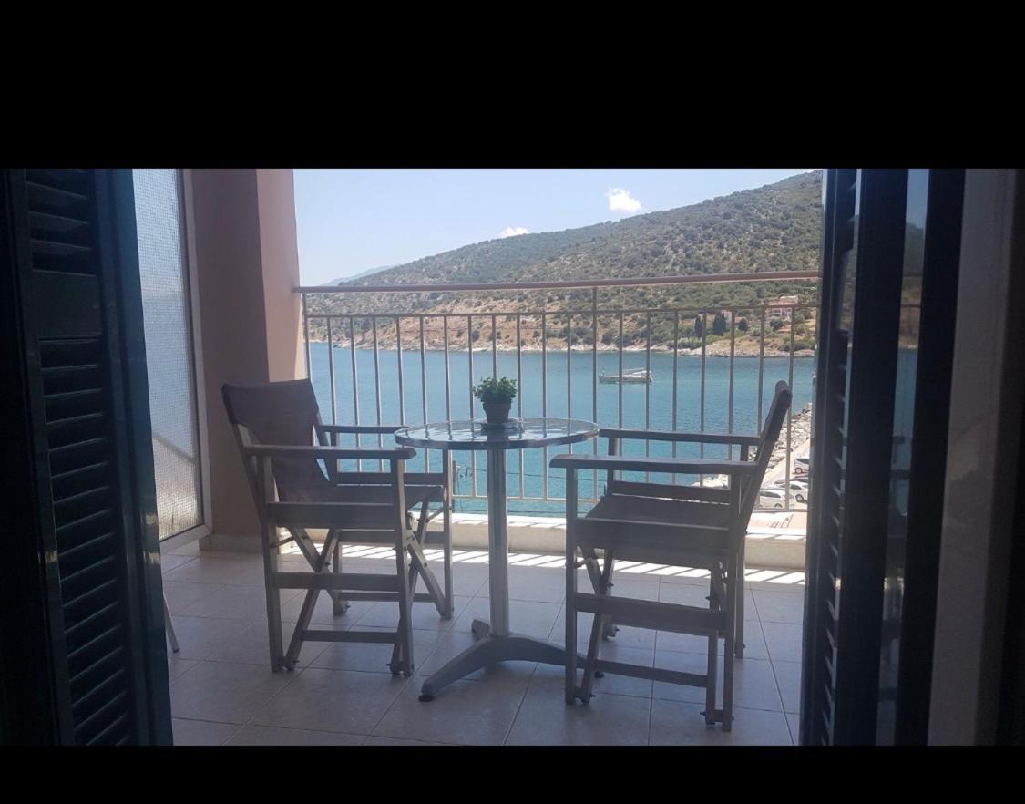 Poseidon Apartments Agia Efimia Екстериор снимка